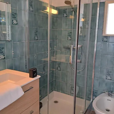 4 Bedroom With Pool Sea View Ac Parking - Benakey Villa Le Cannet
